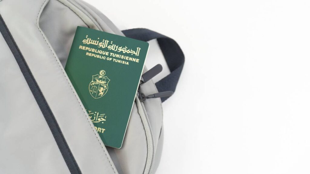 En 2025, les Tunisiens peuvent voyager sans visa avec un passeport tunisien dans 37 pays.