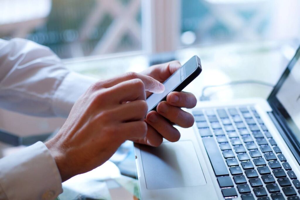 Vérifier votre déclaration CNSS en ligne ou en agence vous permet de protéger vos droits sociaux.