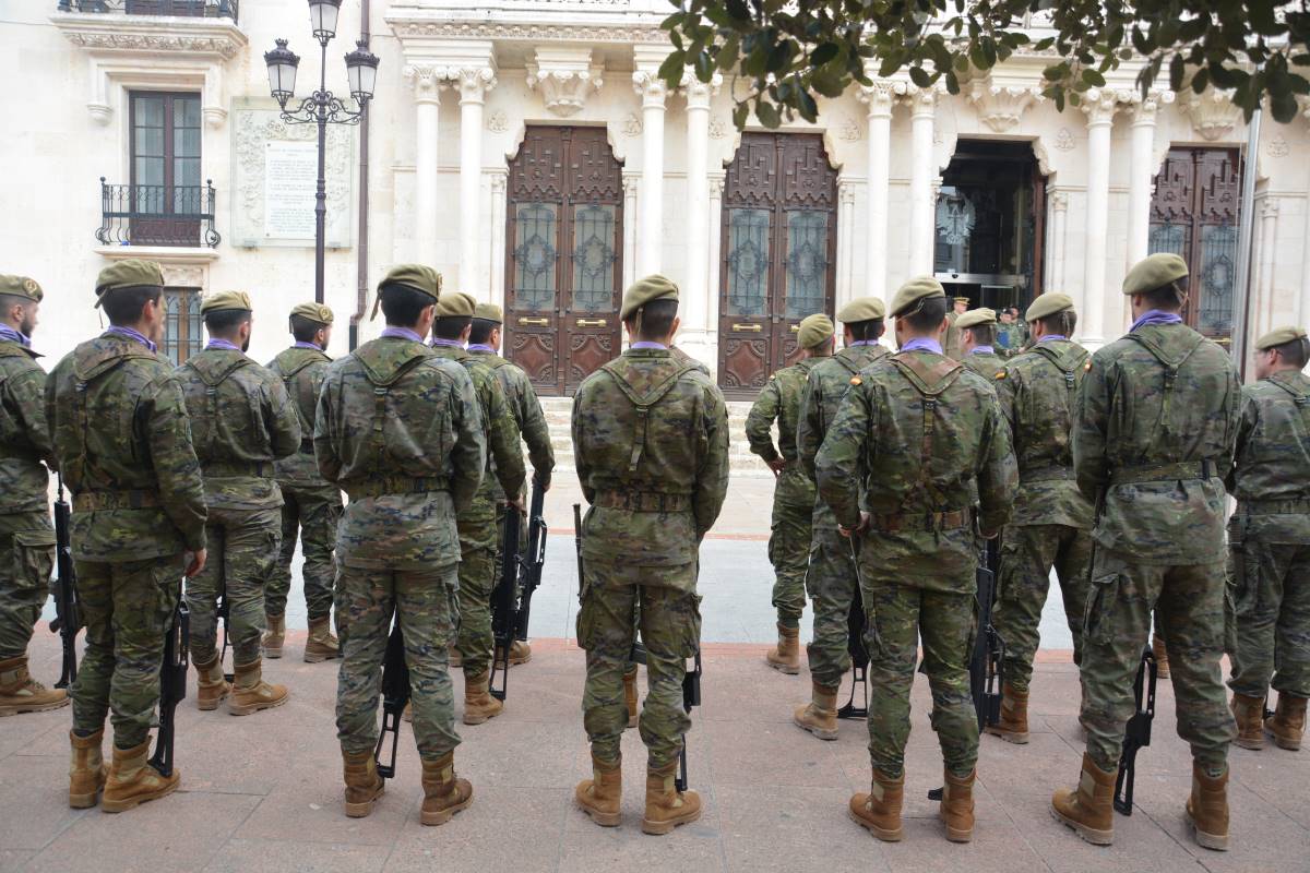 Le service militaire est obligatoire en Tunisie, pour les hommes comme pour les femmes