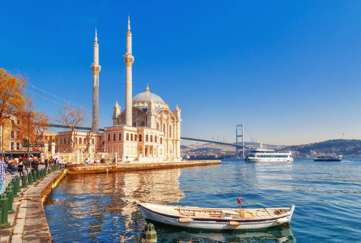 Si vous souhaitez vous rendre en Turquie, il existe un visa 100 % en ligne, le eVisa depuis la Tunisie