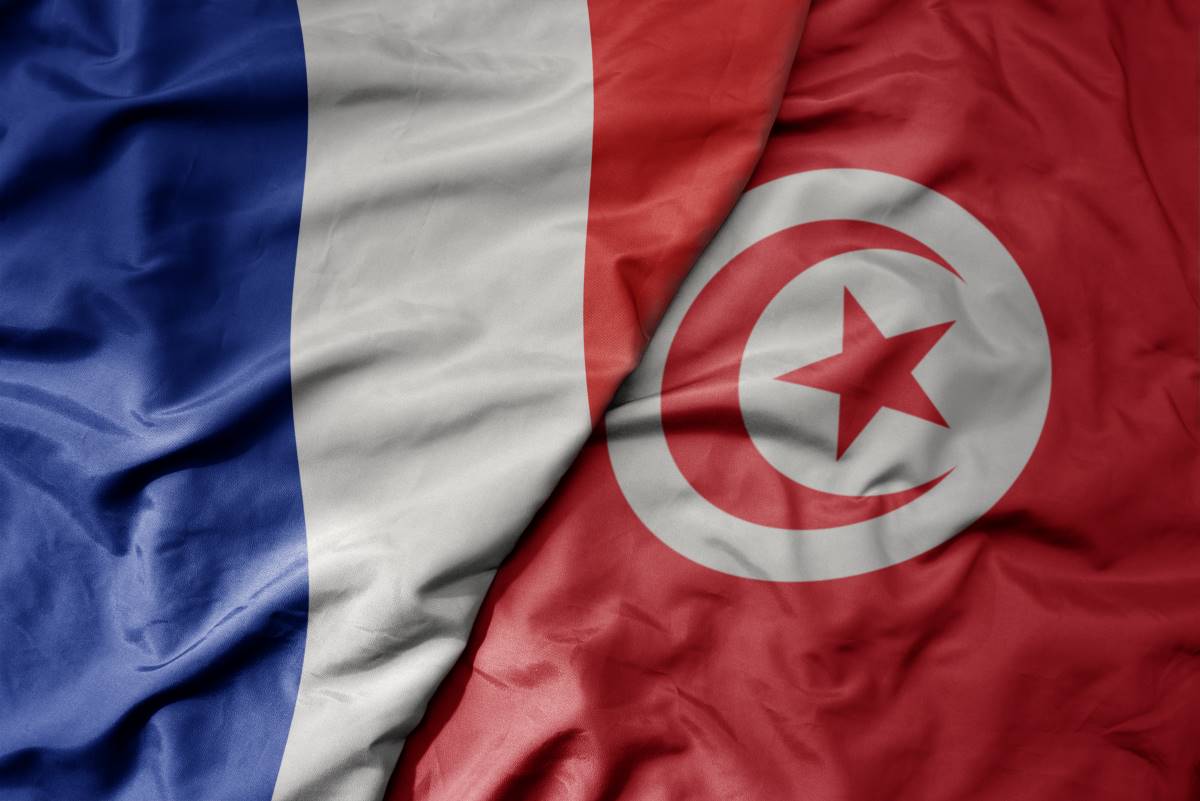 Le titre de séjour permet à des résidents tunisiens de vivre en France en toute légalité.